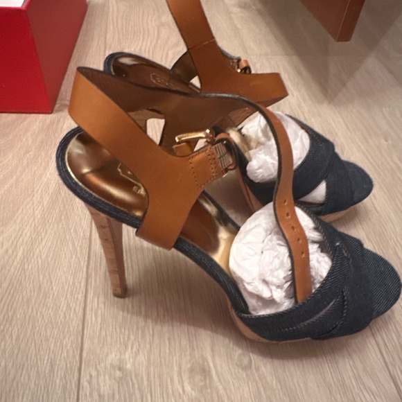 Coach shoes - Picture 2 of 3